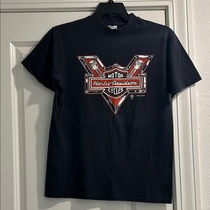 Rare Harley-Davidson men’s Black Tee with Red & White V Twin Emblem